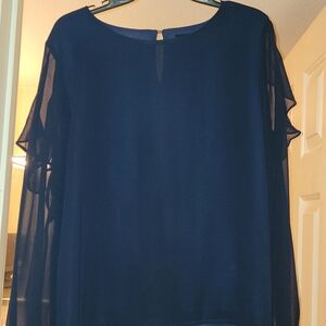 Chic Women's Navy Blouse